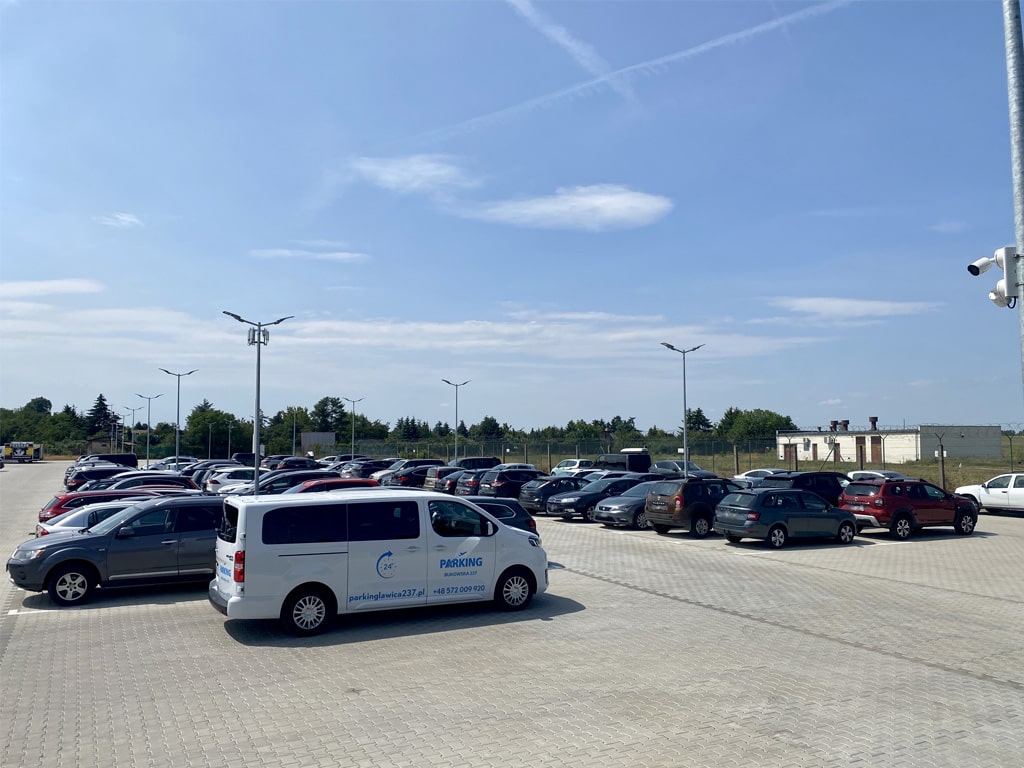parking-lotniskowy-poznan-lawica-237-min